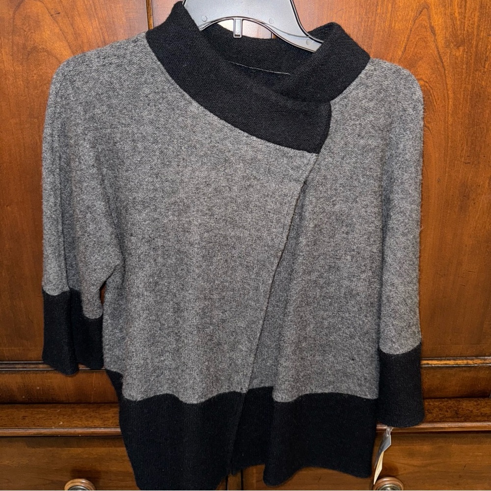 NWT JM Collection Gray and Black Women's Cardigan